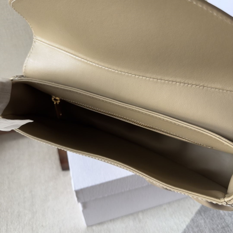 Ce1i*e satchel bags